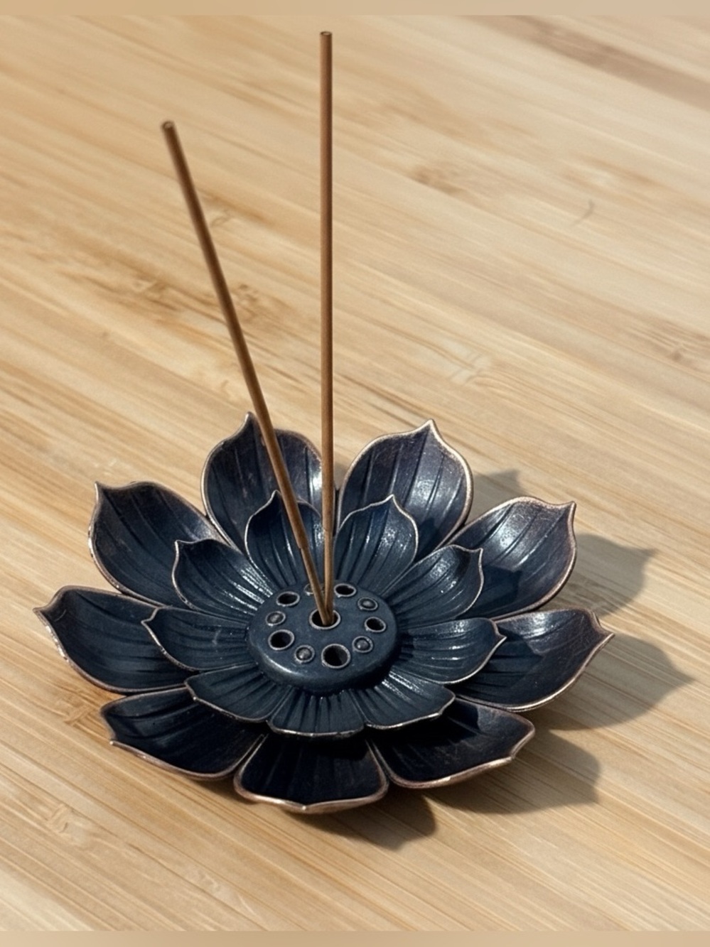 Lotus-Shaped Incense Holder in Dark Bronze Metal - Picture 1 of 5